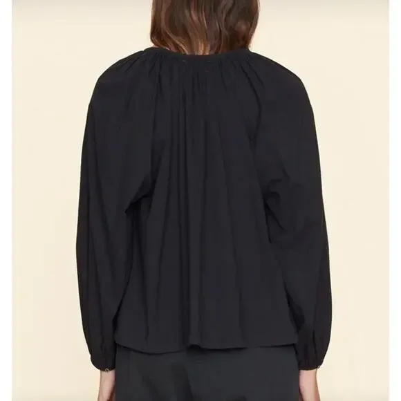 XIRENA Farrah Poplin Split Neck Top Shimmer Black Medium M - Picture 2 of 8